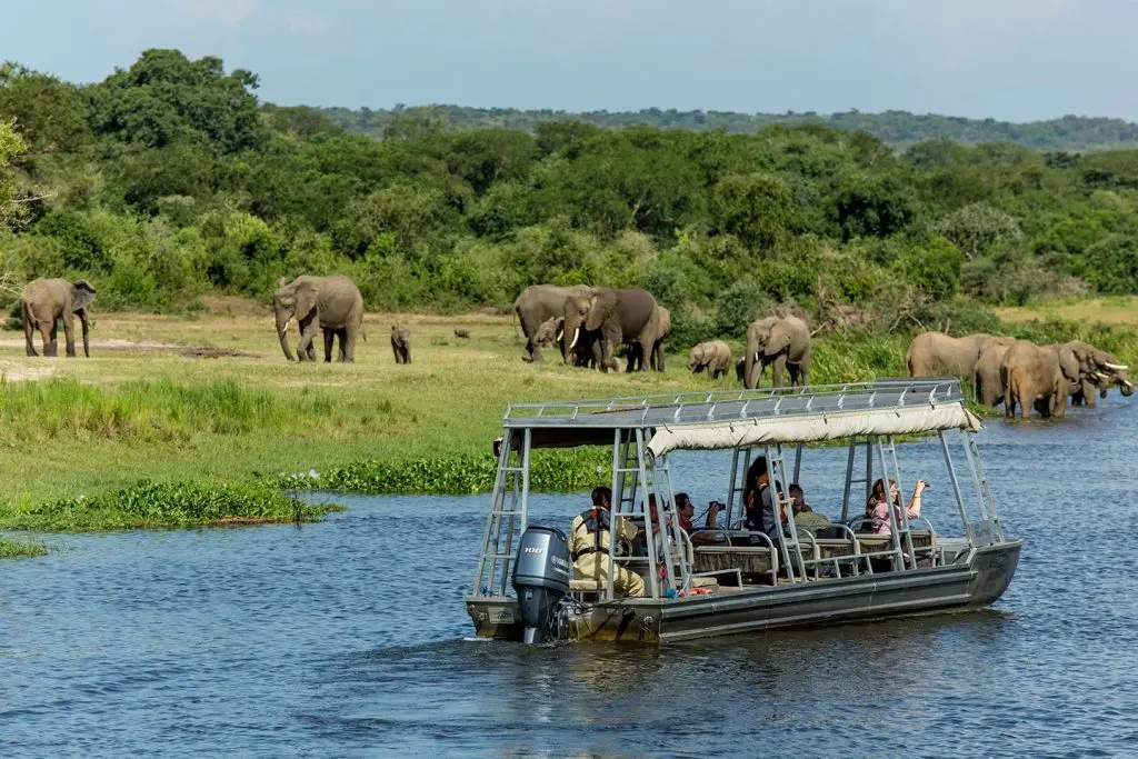 boat safari on lake ihema, boat rides in rwanda, boat safaris in rwanda