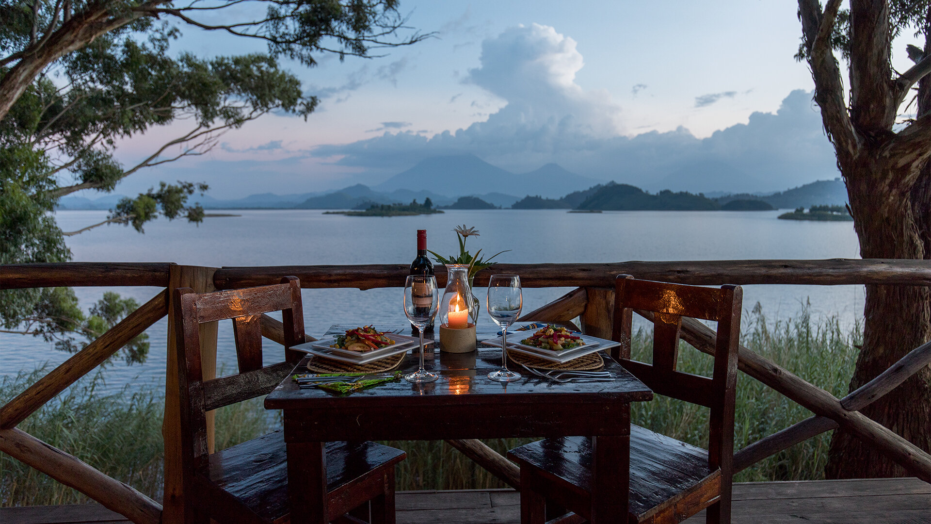Uganda Safari vs Tanzania Safari 