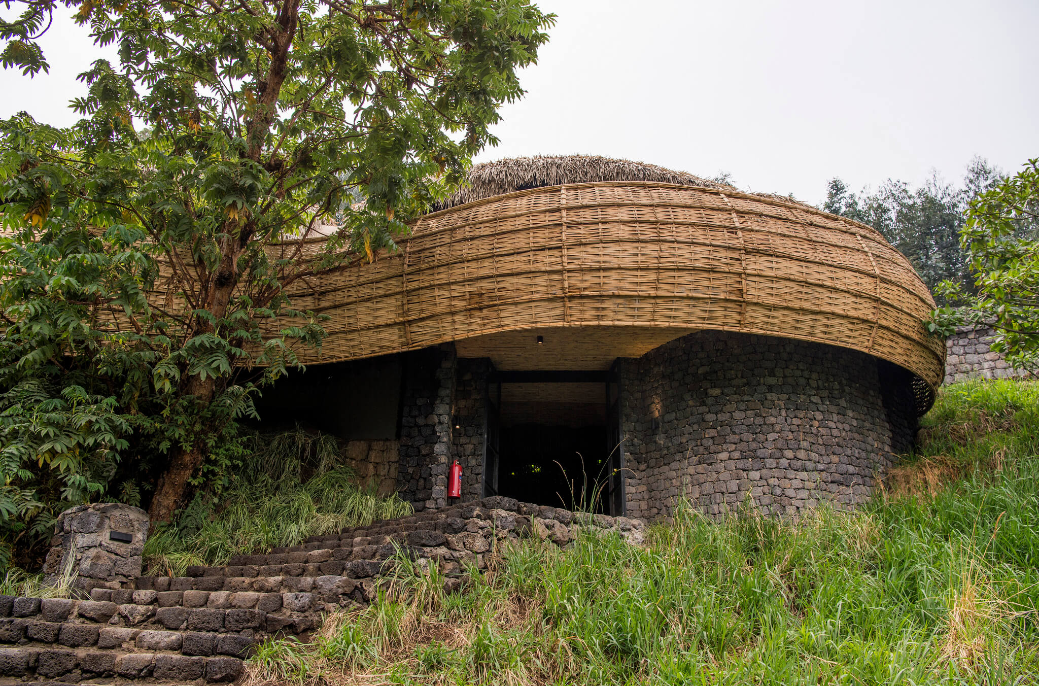 Luxury Rwanda Safaris – Top Lodges & Experiences